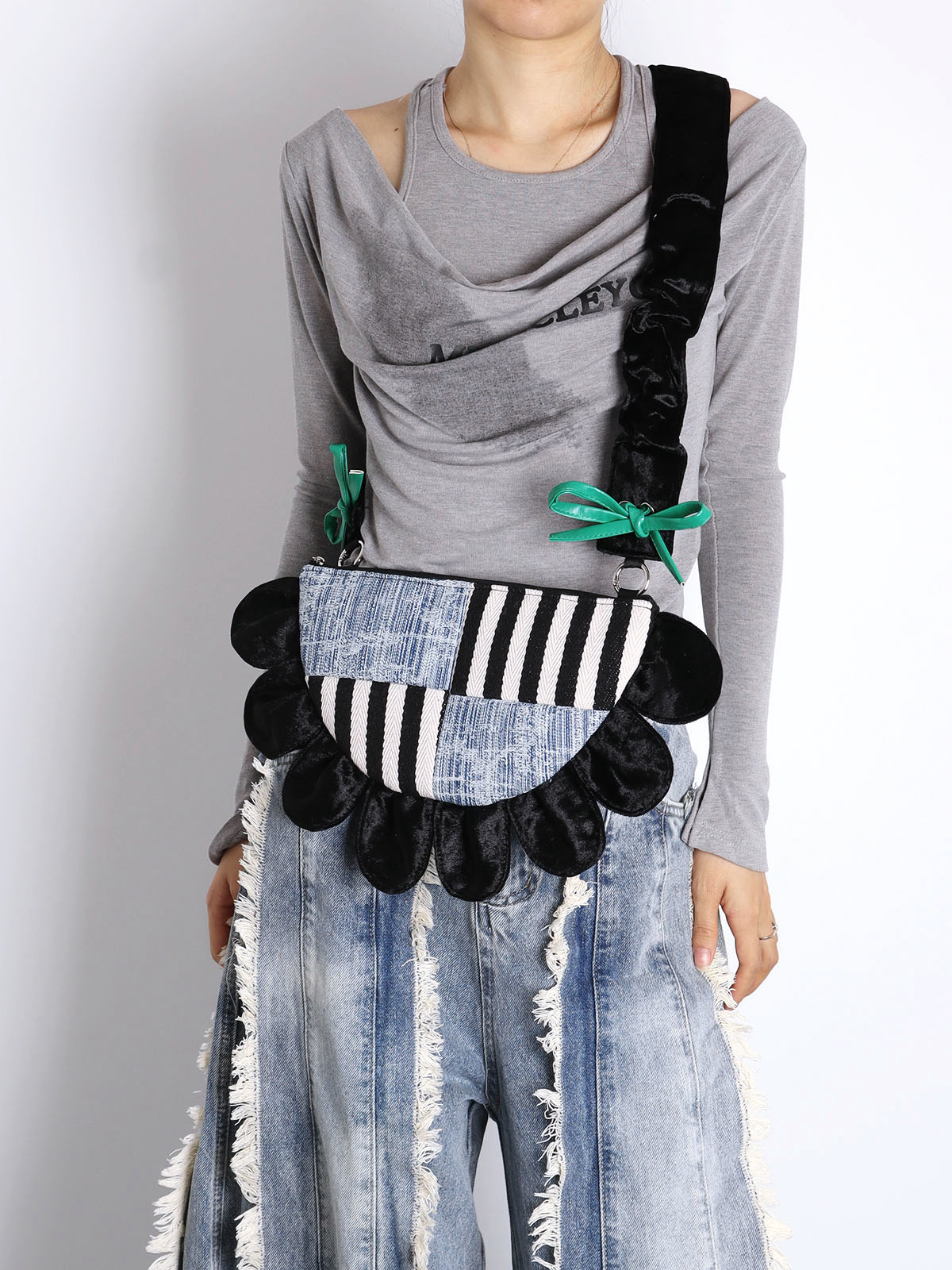 Contrasting Color Floral Underarm Bag - Spliced Denim Bow Half-Moon Crossbody Bag for Autumn & Winter, Niche Design Contrasting Color Floral Underarm Bag - Spliced Denim Bow Half-Moon Crossbody Bag for Autumn & Winter, Niche Design