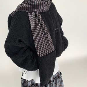 Cozy Striped Patchwork Scarf in Fluffy Lamb Wool - Warm and Cold-Resistant Neck Warmer for Autumn & Winter Fashion