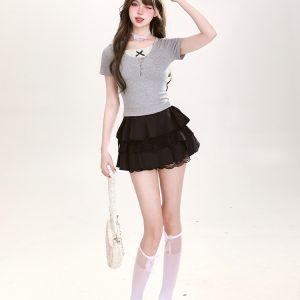 Cropped Summer T-Shirt for Women, Short-Sleeved with Unique Design, Trendy Casual Top for Stylish Girls