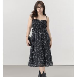 Curvy Floral Long Dress - Sweet Minimalist Design, Versatile & Slimming, Perfect for 90s & Y2K Inspired Styles