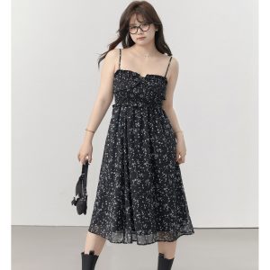 Curvy Floral Long Dress - Sweet Minimalist Design, Versatile & Slimming, Perfect for 90s & Y2K Inspired Styles