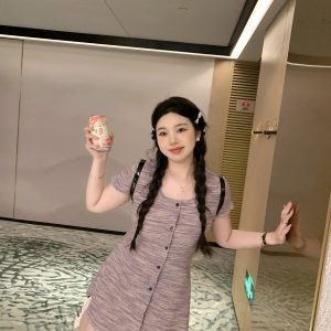 Curvy Sweet French Rhapsody Striped Waist-Defining Slim Fit Knitted Short Dress - Elegant Casual Style for 90s Inspired Looks