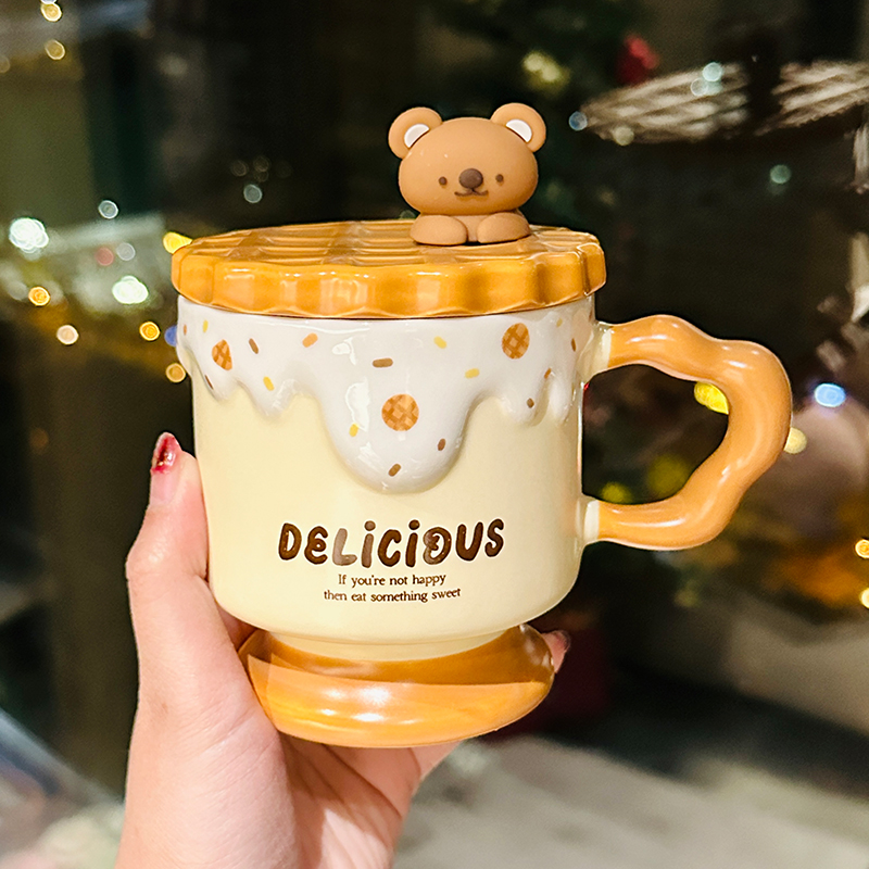 Cute Bear High-Foot Ice Cream Cup Girls' Coffee Mug with Lid and Spoon - Adorable Drinkware for Kids and Y2K Aesthetic Lovers