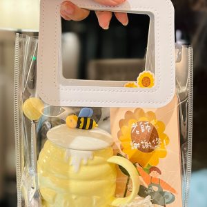 Cute Bee Ceramic Mug with Lid and Spoon - Perfect Breakfast Mug for Girls, Best Friend Birthday Gift, Water and Coffee Cup