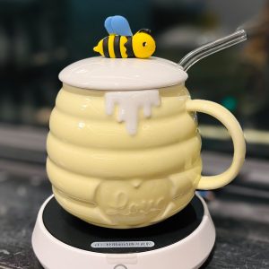 Cute Bee Ceramic Mug with Lid and Spoon - Perfect Breakfast Mug for Girls, Best Friend Birthday Gift, Water and Coffee Cup