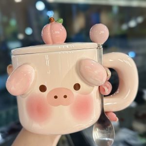 Cute Birthday Pig Ceramic Mug with Lid and Spoon - Adorable Heart Design, Creative Gift for Couples and Girls, Perfect Coffee Water Cup
