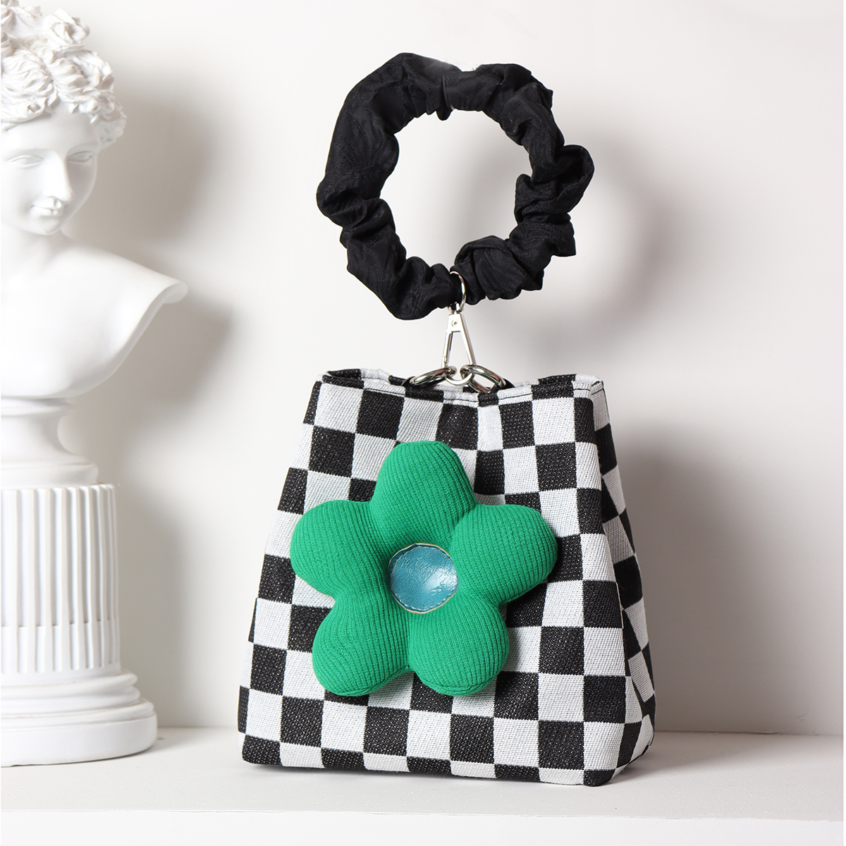 Cute Checkered Bucket Bag - Soft Floral Tote Crossbody for Spring/Summer - Large Capacity Niche Fashion Accessory Cute Checkered Bucket Bag - Soft Floral Tote Crossbody for Spring/Summer - Large Capacity Niche Fashion Accessory