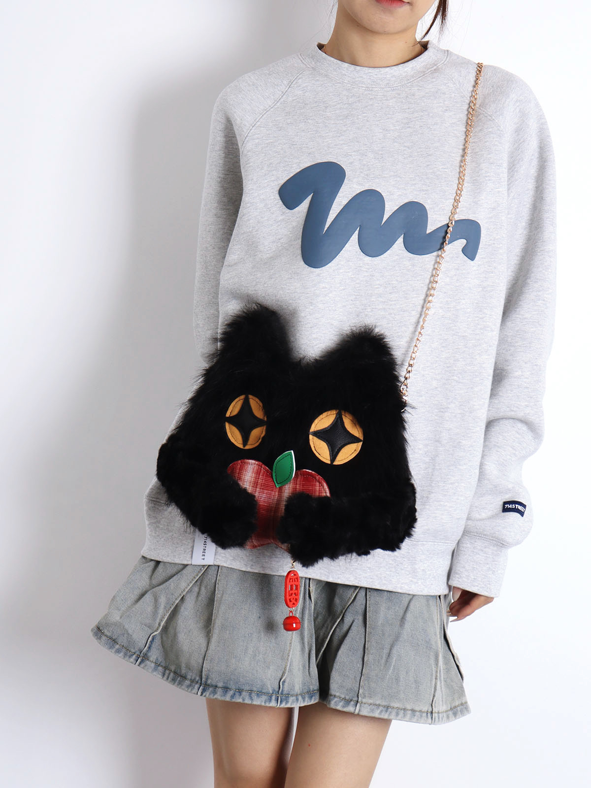 Cute Crossbody Bag with Hugging Cat Design, Adorable New Year Gift, Trendy Korean Style Accessory for Cat Lovers Cute Crossbody Bag with Hugging Cat Design, Adorable New Year Gift, Trendy Korean Style Accessory for Cat Lovers