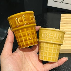 Cute Girl Heart Ceramic Ice Cream Cup - Sweet Cone Round Dessert Cup for Ice Cream Cakes - Trendy 90s Aesthetic Decor