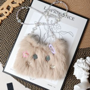 Cute Long-Haired Kitten Plush Crossbody Bag for Girls - Soft Mini Phone Bag, Adorable Animal Design, Perfect for Daily Use