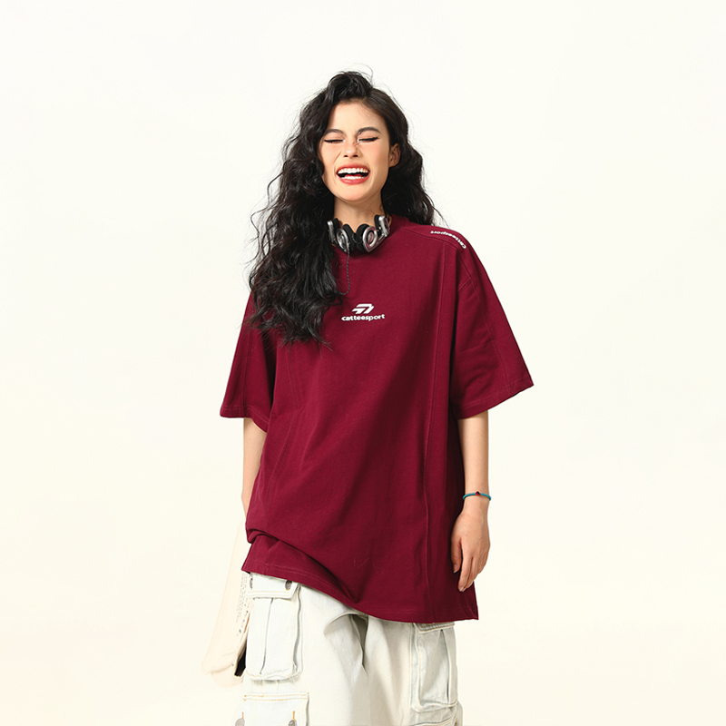 Dark Red Heavyweight Cotton Short-Sleeve T-Shirt for Women with Retro Letter Print – Stylish American 90s Vintage Look
