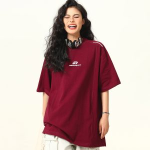 Dark Red Heavyweight Cotton Short-Sleeve T-Shirt for Women with Retro Letter Print – Stylish American 90s Vintage Look