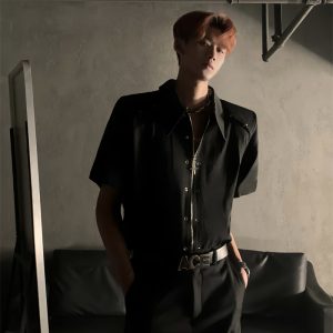 Deconstructed Metal Design Shoulder Pad Shirt for Men and Women - High-End Stylish Loose Zip Short Sleeve for Summer Fashion