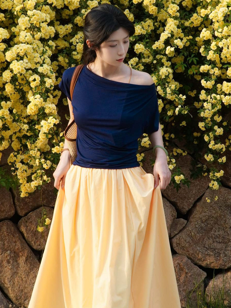 Deep Blue Off-Shoulder Modal Short-Sleeve T-Shirt - Flattering Fit, Thin & Stretchy, Versatile Summer Top for 2025 Deep Blue Off-Shoulder Modal Short-Sleeve T-Shirt - Flattering Fit, Thin & Stretchy, Versatile Summer Top for 2025