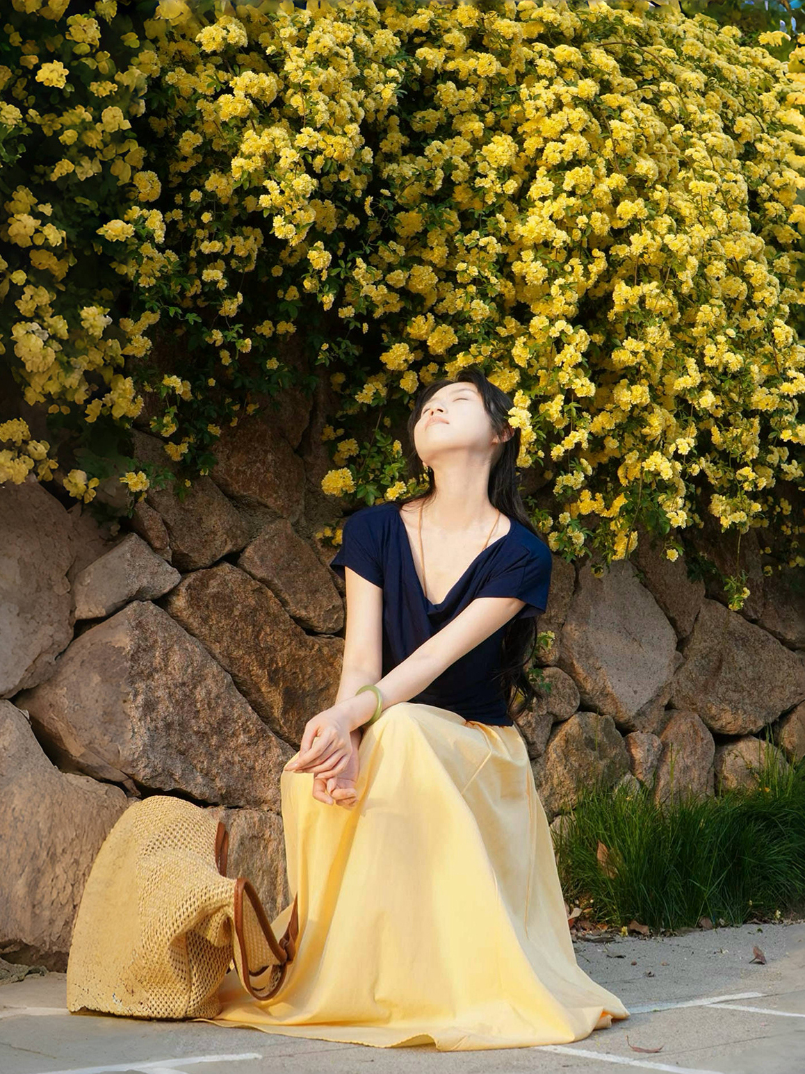 Deep Blue Off-Shoulder Modal Short-Sleeve T-Shirt - Flattering Fit, Thin & Stretchy, Versatile Summer Top for 2025 Deep Blue Off-Shoulder Modal Short-Sleeve T-Shirt - Flattering Fit, Thin & Stretchy, Versatile Summer Top for 2025