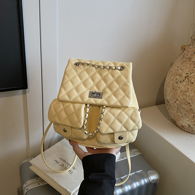 Diamond-Pattern Chain Mini Backpack for Women - Trendy 2025 Chanel-Style Versatile High-End Small Bag Diamond-Pattern Chain Mini Backpack for Women - Trendy 2025 Chanel-Style Versatile High-End Small Bag