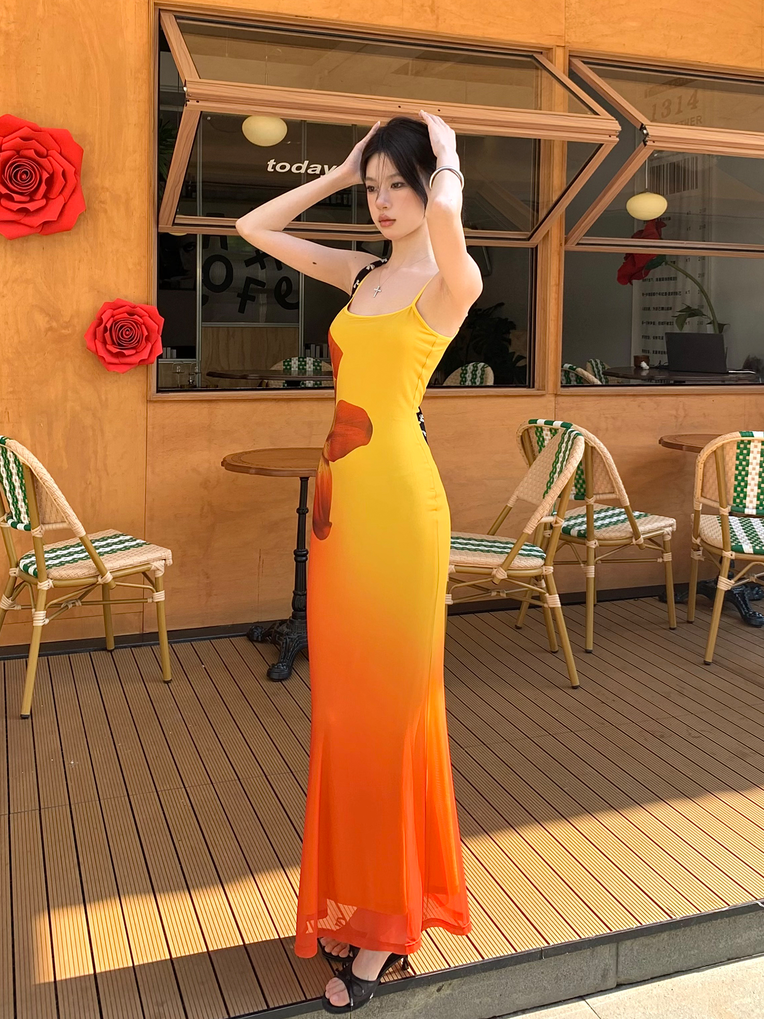 Ecological Gradient Floral Fishtail Dress - Reversible Design, 3D Flower Details, Perfect for Sunset Strolls, Y2K Style Ecological Gradient Floral Fishtail Dress - Reversible Design, 3D Flower Details, Perfect for Sunset Strolls, Y2K Style