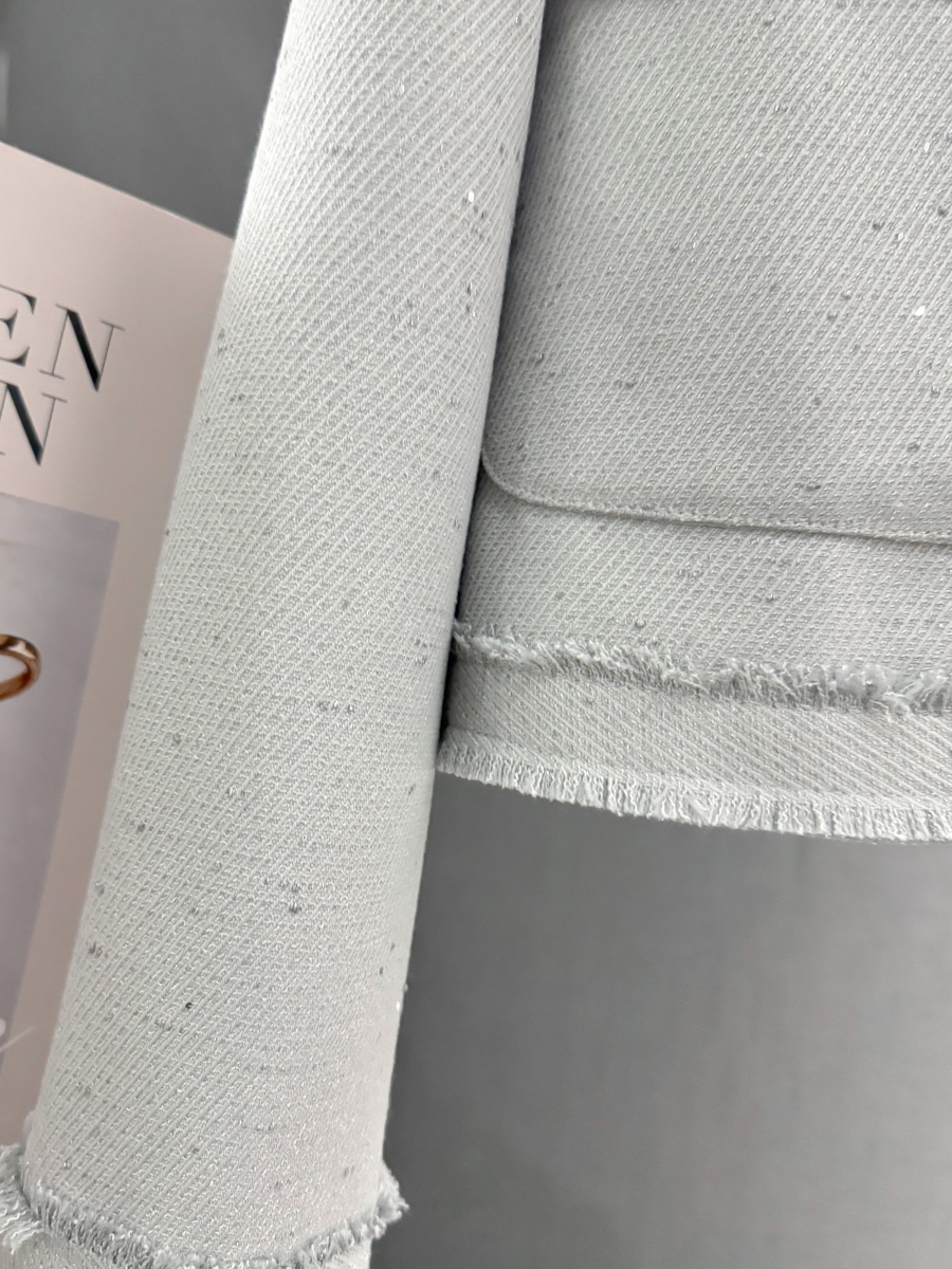 Elegant Blue Cool-Toned Women's Jacket - Small Fragrance Style Short Commuter Top for Spring and Autumn 2025 Fashion Elegant Blue Cool-Toned Women's Jacket - Small Fragrance Style Short Commuter Top for Spring and Autumn 2025 Fashion