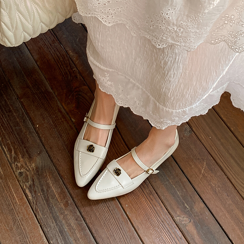 Elegant Chinese-Style Vintage Mid-Heel Shoes for Women - Handmade Genuine Leather Deer and Nara Commuting Footwear