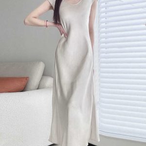 Elegant Heavy Satin Diagonal Cut U-Neck Short Sleeve Dress for Women – Summer 2025 Slim Commuter Style, Chic Evening Wear