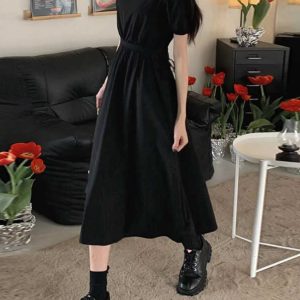 Elegant Hepburn-Style Black Square-Neck Dress for Women, 2025 Summer, High-End Waist-Cinching Mid-Length Fashion