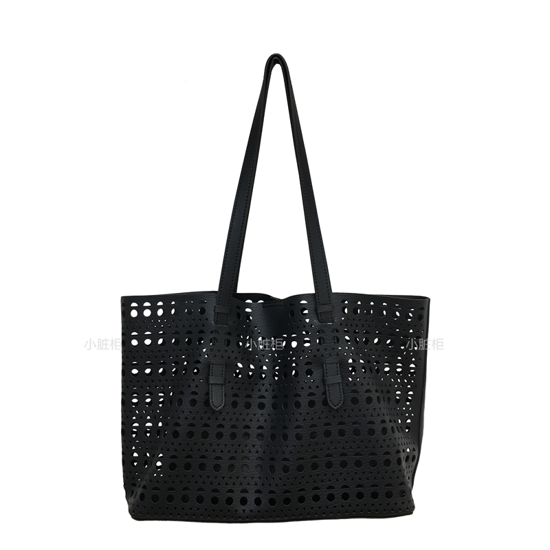 Elegant Hollow Carved Tote Bag - High-End Large Capacity Handbag with Detachable Pouch for Spring/Summer Fashion Elegant Hollow Carved Tote Bag - High-End Large Capacity Handbag with Detachable Pouch for Spring/Summer Fashion