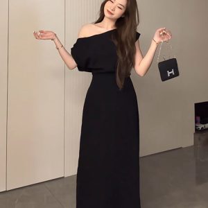 Elegant Off-Shoulder Long Black Dress for Women - Plus Size Summer Style, Flattering for Curvy Figures, Cinched Waist Design
