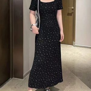 Elegant Plus Size Floral Maxi Dress - French Style, Waist-Cinching Design, Flattering Short Sleeves for Summer Curvy Fashion