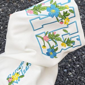 Embroidered Floral Letter Raglan Short Sleeve T-Shirt for Women - Summer Streetwear, High-End Couple Outfit, Trendy 90s Style Top