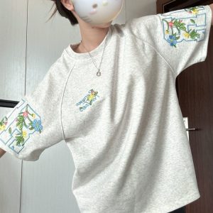 Embroidered Floral Letter Raglan Short Sleeve T-Shirt for Women - Summer Streetwear, High-End Couple Outfit, Trendy 90s Style Top