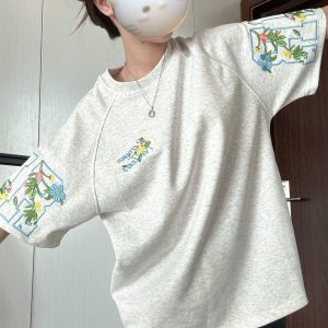 Embroidered Floral Letter Raglan Short Sleeve T-Shirt for Women - Summer Streetwear, High-End Couple Outfit, Trendy 90s Style Top