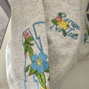 Embroidered Floral Letter Short Sleeve T-Shirt for Girls - Summer 2025 Trendy Raglan Top for Middle & High School Students