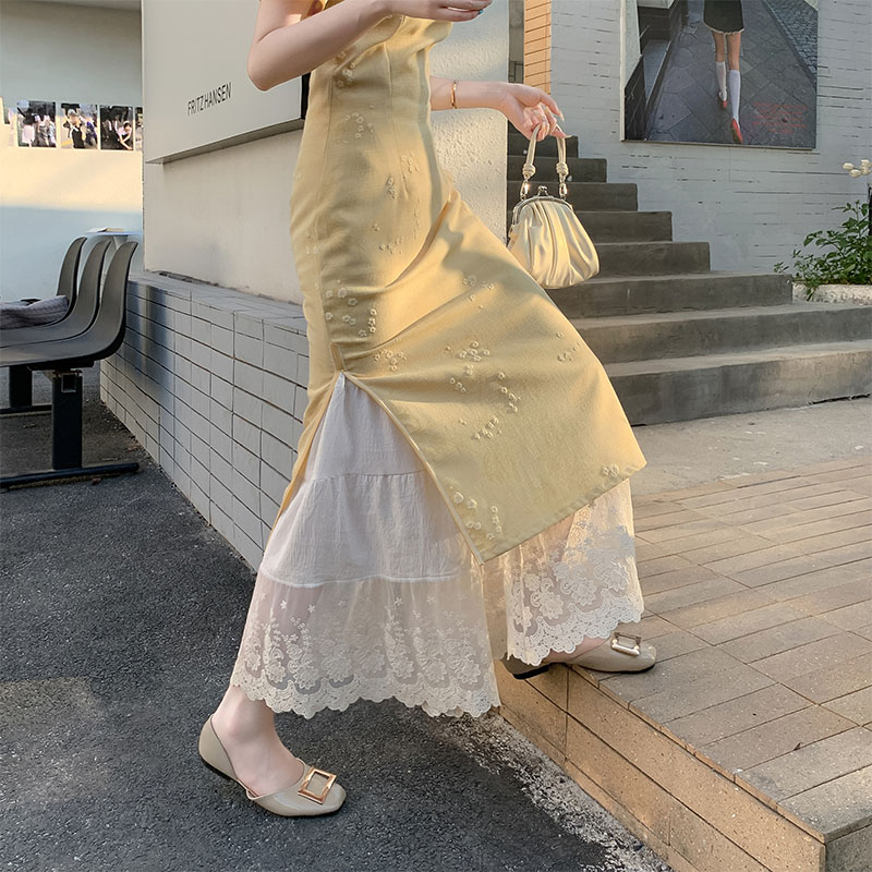 Embroidered Lace Patchwork Wide-Leg Pants with Elastic Waist for Women in Fresh Japanese Style, Cotton-Linen Blend