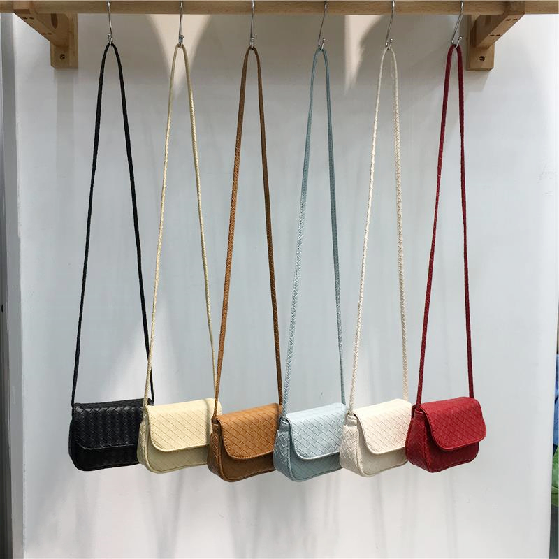 Exquisite Mini Woven Bag - Cute Fashionable Crossbody Coin Purse & Card Holder - Chic Square Design for Niche Style Lovers