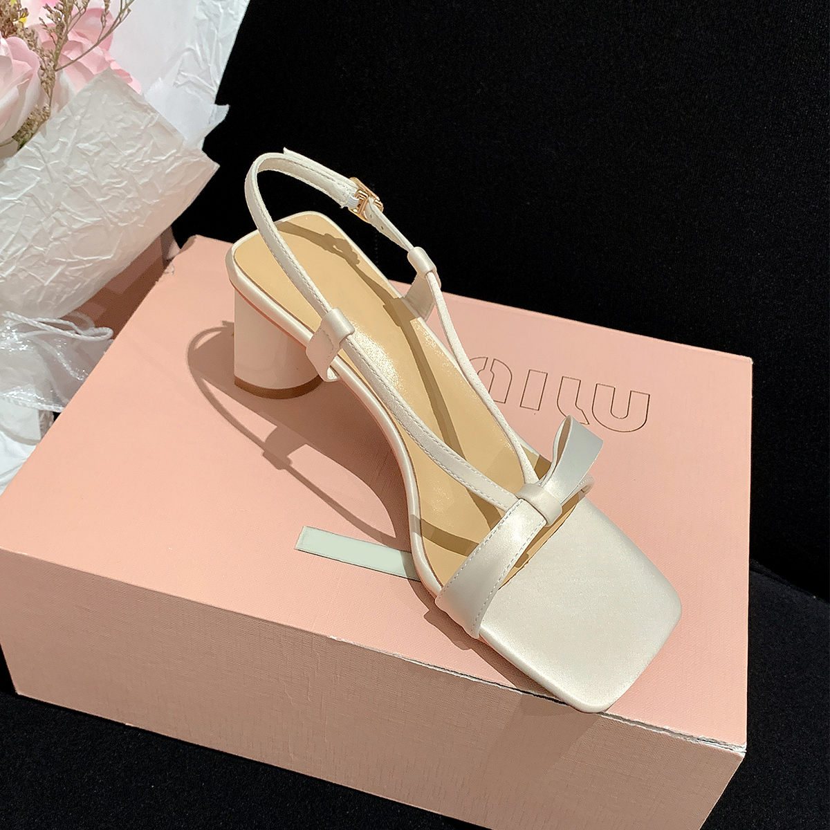 Fairy Square Head Bowknot Chunky Heeled Sandals with One Strap - French Style White Heels for Chic Summer Outfits