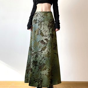 Fallen Flowers Vintage Forest Style A-Line Long Skirt for Women - Low Waist, Autumn Mood, Chinese Design
