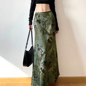 Fallen Flowers Vintage Forest Style A-Line Long Skirt for Women - Low Waist, Autumn Mood, Chinese Design