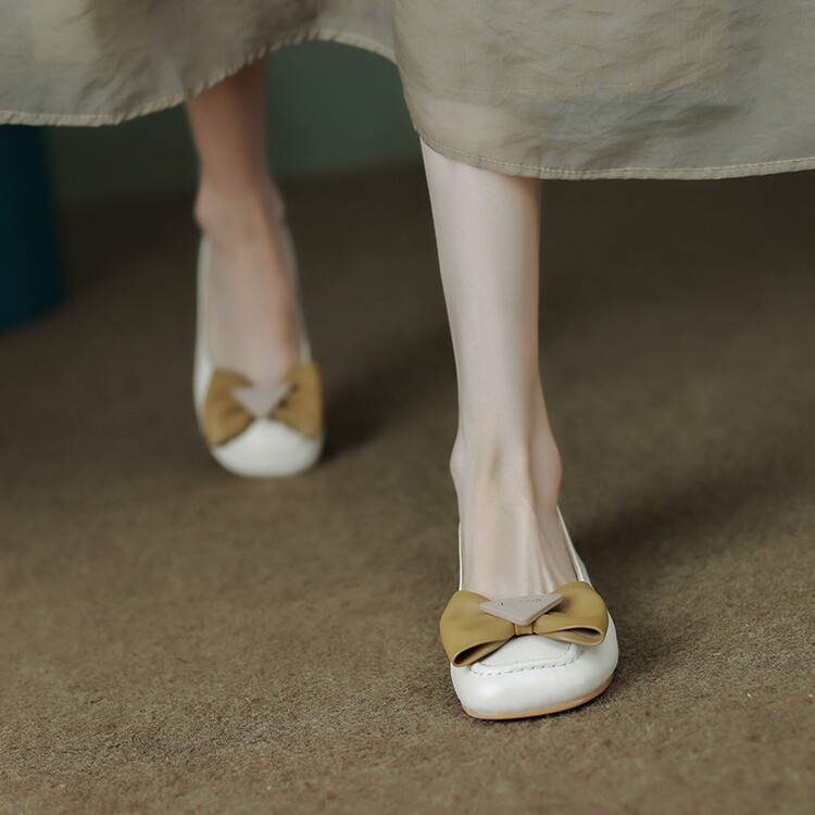 Fashionable Women's Genuine Leather Slip-On Flats with French Round-Toe and Bowknot Detail - Italian Style Shoes