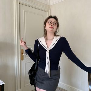 Fitted T-Shirt with Detachable Navy Collar Vest - Tokyo Style Senior Sister Top for a Chic, Slightly Chubby Fit