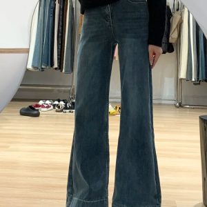 Flared Bell-Bottom Jeans for Petite Pear-Shaped Figures - Loose-Fitting Non-Sticking Pants for Thick Thighs and Wide Hips