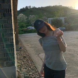 Floral Lace Wireless Bra for Summer - Lightweight Minimizing Underwear with Beautiful Back Design for Big Chest Support