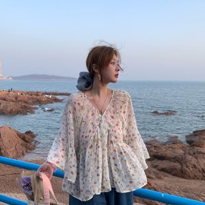 Floral Long Sleeve Chiffon Shirt for Women - Vintage 90s Style Loose Bell Sleeve Sun Protection Top