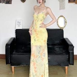 Floral Mesh Mermaid Long Dress - Women's Lace V-Neck Fishbone Waist-Defining Vacation Dress in South France Garden Style