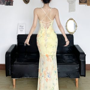 Floral Mesh Mermaid Long Dress - Women's Lace V-Neck Fishbone Waist-Defining Vacation Dress in South France Garden Style