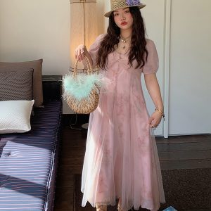 Floral V-Neck Dress for Women, Thin Gauze, Waist-Cinched, Summer 2025, Unique French Style, Elegant Floral Print, Fashion Trend