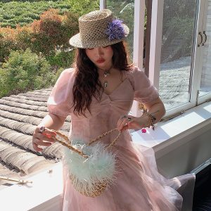 Floral V-Neck Dress for Women, Thin Gauze, Waist-Cinched, Summer 2025, Unique French Style, Elegant Floral Print, Fashion Trend