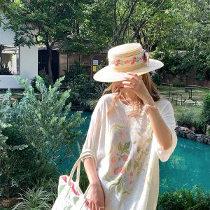 Flower Wish Berry Print White Linen Bamboo Short Sleeve T-Shirt for Women - Summer Loose Fit Vintage Style Top