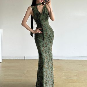 Flowing Collar Fishtail Long Dress for Women in Green Pine - Body-Hugging Chinese Style with Ancient Rhyme Design