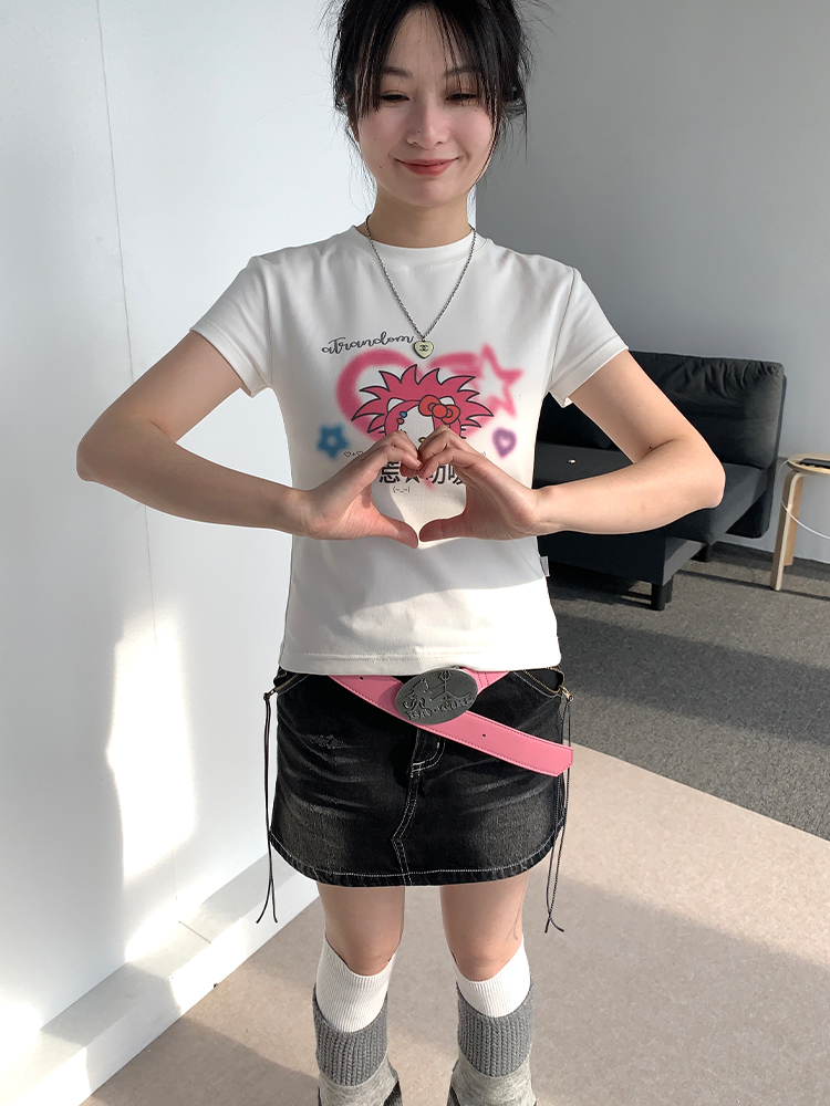 Forget Love Y2K Cartoon Graphic Slim-Fit White T-Shirt for Women - Casual Short Sleeve Tee Forget Love Y2K Cartoon Graphic Slim-Fit White T-Shirt for Women - Casual Short Sleeve Tee