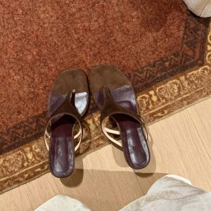 French Minimalist Sheepskin Thong Sandals for Women - Thin Heels, Versatile One-Strap Slide Flip-Flops